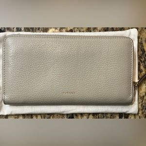 Cuyana Classic Zip Wallet